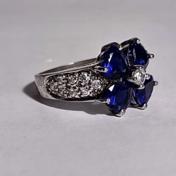 Vintage 925 Sterling Silver Heart Cut Blue Sapphire Ring - Picture 2 of 4